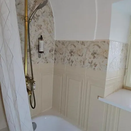 Apartman Econte Near Old Town