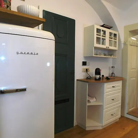 Econte Near Old Town Apartman *