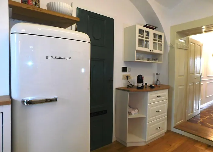 Econte Near Old Town Apartment *